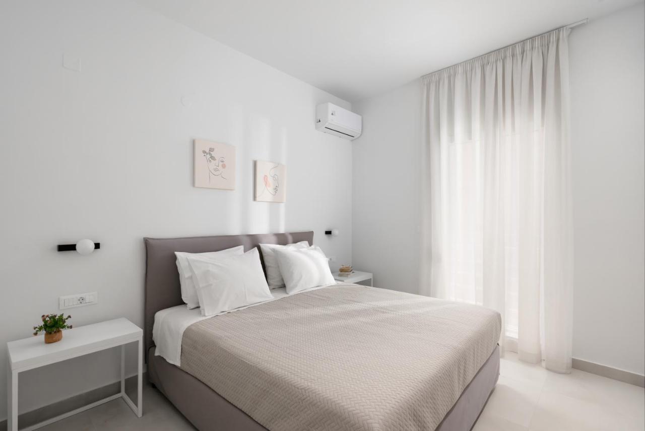 The H Experience - Eclectic Spacious Apartment Near Venetian Castle - 2 Ираклион Экстерьер фото